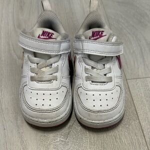 Nike Kids White and Purple Sneakers